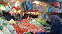 Pelayanan QRIS di pasar tradisional kurang maksimal di Jember. (Foto: Teamwork)