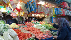 Pelayanan QRIS di pasar tradisional kurang maksimal di Jember. (Foto: Teamwork)