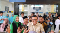 Menteri P2MI diwawancarai media usai membuka kegiatan sosialisasi penempatan dan P2MI di RS Bina Sehat Jember, Jumat (20/12/2024). (Foto: Zainul Hasan)