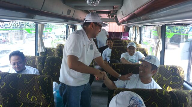 Bus yang disiapkan PTPN I Regional 5, Rabu (26/3/2025). (Foto; Istimewa) Bus yang disiapkan PTPN I Regional 5, Rabu (26/3/2025). (Foto; Istimewa)