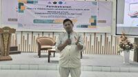 Kabiro Kompas Jember memberikan pembekalan pada mahasiswa PPL UIN KHAS Jember, Rabu (23/7/2025). (Foto: Dok/Humas UIN KHAS Jember)