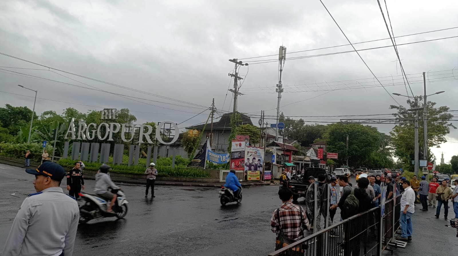 Kondisi simpang rmpat Argopuro tanpa traffic light. (Foto: Teamwork)
