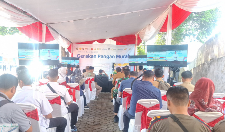 Gerakan pangan murah Bulog dan Forkopimda Jember. (Foto: Istimewa - Jurnal Bangsa)