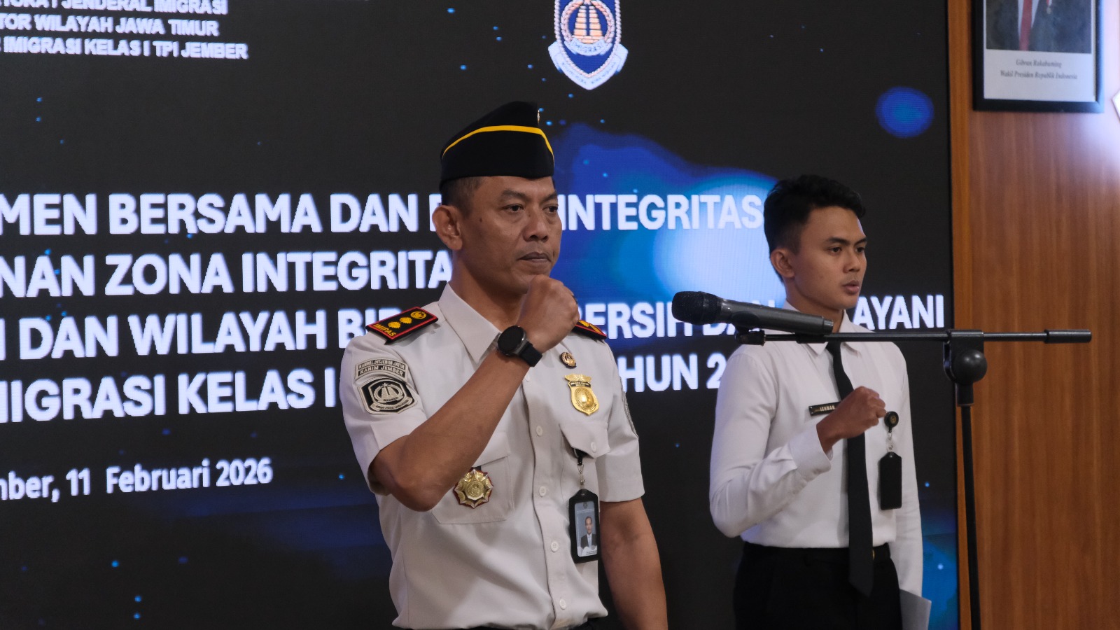 Acara Penandatanganan Zona Integritas di Kantor Imigrasi Kelas I TPI Jember, Rabu (11/2/2026). (Foto: Humas Kantor imigrasi Jember)