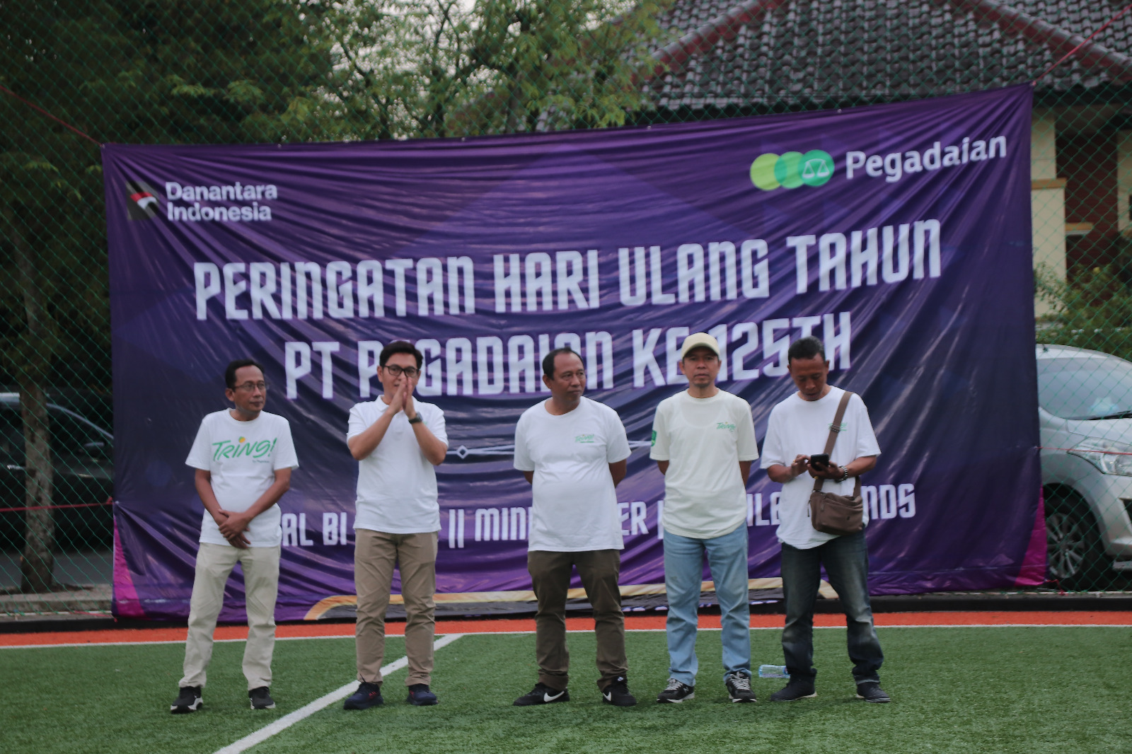 Para pegawai PT Pegadaian saat memperingati HUT ke-125 (Foto: Istimewa).
