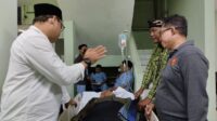 Siti Nurus Syamsiyah, salah satu ASN yang sedang dirawat di RSD dr. Soebandi setelah terjatuh saat melakukan Verval data kemiskinan (Foto: Fadli/Jurnalbangsa).