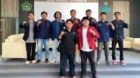 Perwakilan mahasiswa UIN KHAS Jember yang terdiri dari pengurus Senat Mahasiswa (SEMA) dan Dewan Eksekutif Mahasiswa (DEMA), seusai menghadiri acara pemaparan visi-misi calon rektor UIN KHAS Jember. (Foto: SEMA UIN KHAS Jember).